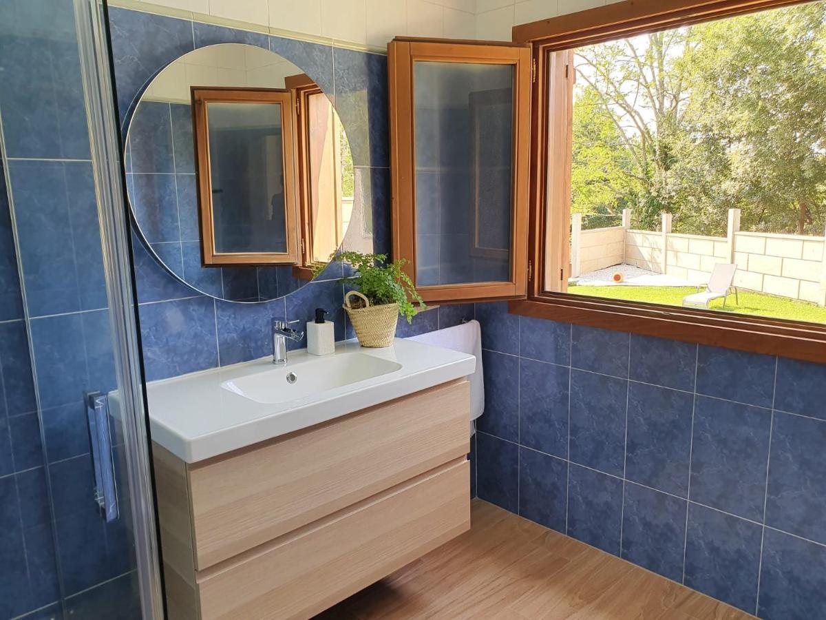Вилла Casa De Madera Con Piscina Privada Понтеведра Экстерьер фото