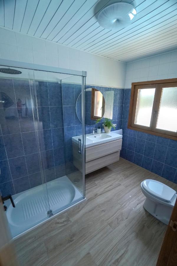 Вилла Casa De Madera Con Piscina Privada Понтеведра Экстерьер фото