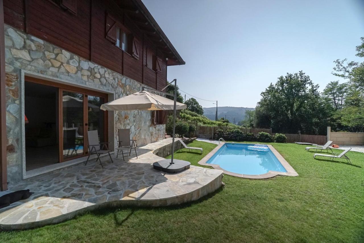 Вилла Casa De Madera Con Piscina Privada Понтеведра Экстерьер фото